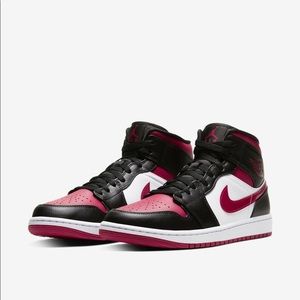 Air Jordan I Mid Noble Red Sz 9 NIKE